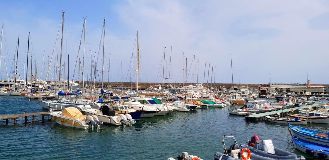 Appartamento In Centro Storico Sanremo Eksteriør billede
